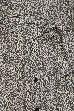 YOURS Curve Beige Brown Animal Print Spilt Hem Midaxi Shirt Dress 9 YOURS Curve Beige Brown Animal Print Spilt Hem Midaxi Shirt Dress -Saga Dresses Shop 00625122 efea 43 302077 Z