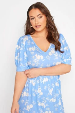 YOURS Curve Blue Floral V-Neck Maxi Dress 8 YOURS Curve Blue Floral V-Neck Maxi Dress -Saga Dresses Shop 00e3563e 46f1 4c 137202 D