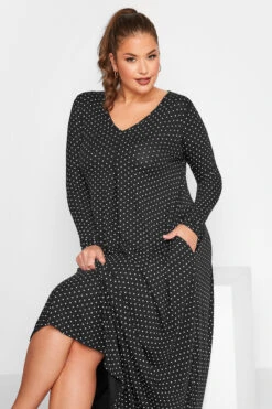 LIMITED COLLECTION Curve Black Polka Dot Pleat Front Dress 8 LIMITED COLLECTION Curve Black Polka Dot Pleat Front Dress -Saga Dresses Shop 04d836f2 4afa 4f 215234 D