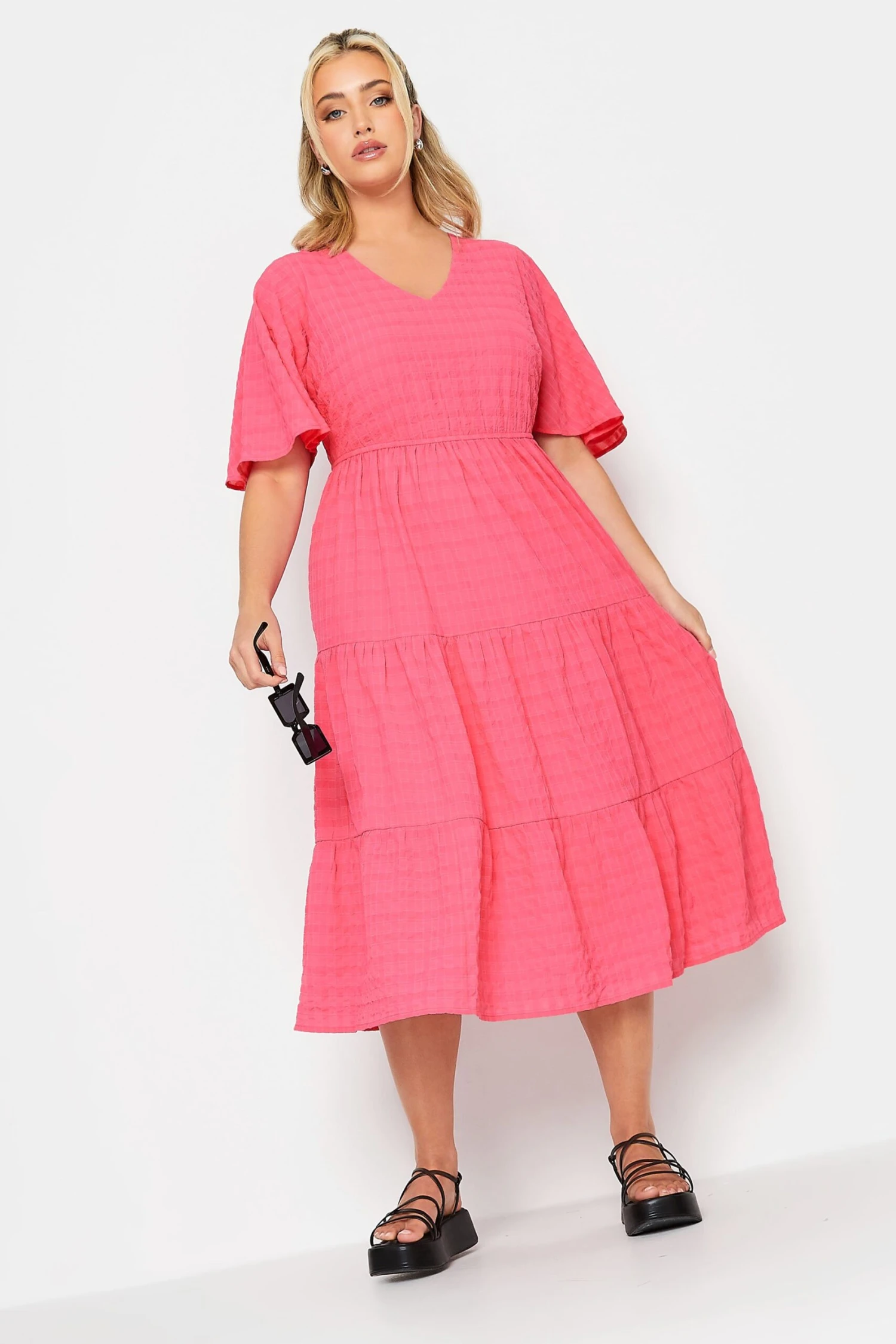 LIMITED COLLECTION Curve Hot Pink Textured Tiered Smock Dress 2 LIMITED COLLECTION Curve Hot Pink Textured Tiered Smock Dress - Image 2