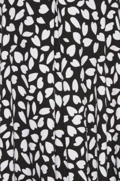 YOURS 2 PACK Curve Black & White Pleat Front Vest Tops -Saga Dresses Shop 14bd561e 0313 4c 320794 Z