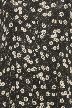 YOURS Curve Black Pleat Front Daisy Maxi Dress 9 YOURS Curve Black Pleat Front Daisy Maxi Dress -Saga Dresses Shop 1ca03be0 6f24 49 137277 Z