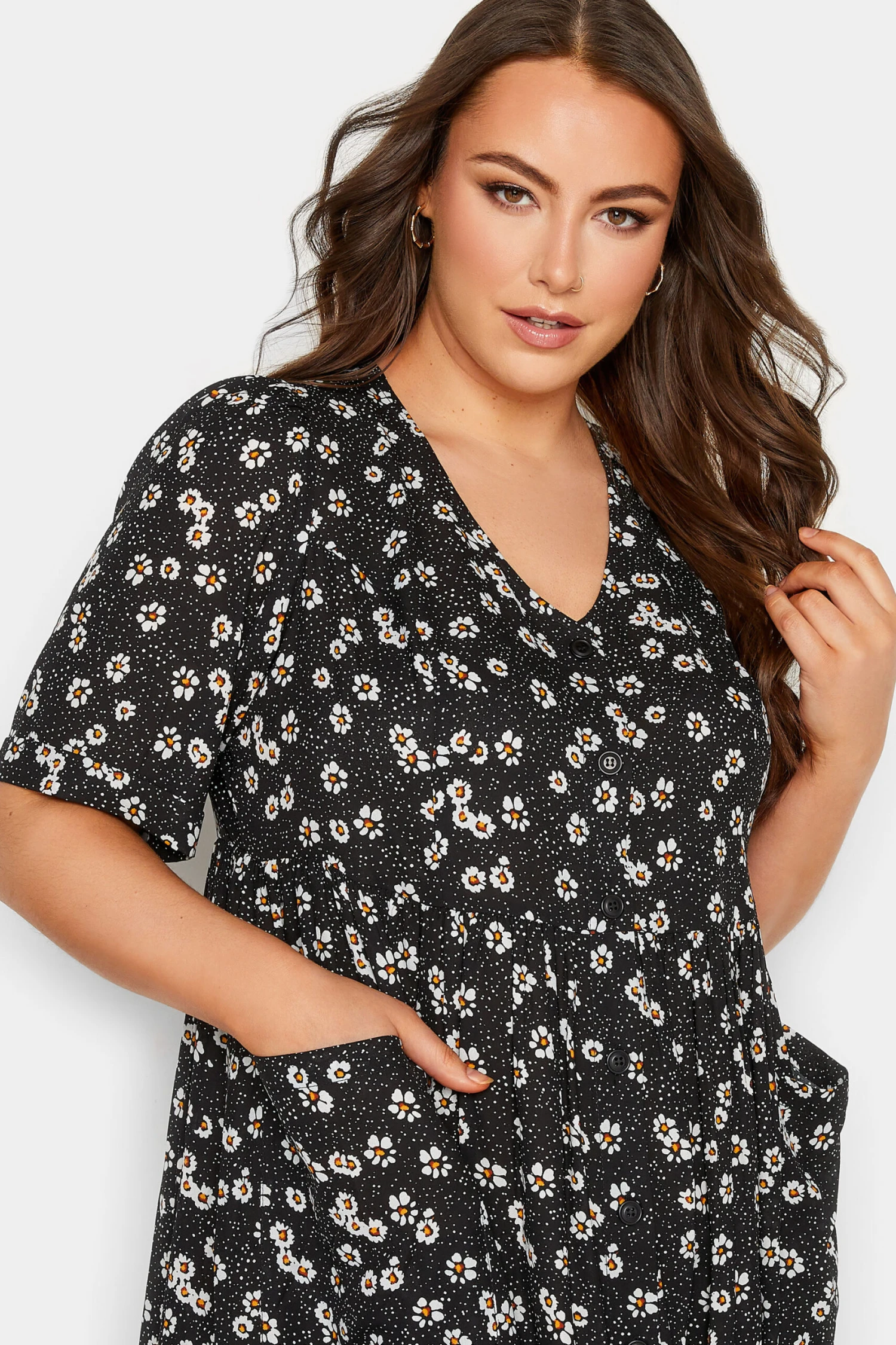 YOURS Curve Black Daisy Print Smock Dress 3 YOURS Curve Black Daisy Print Smock Dress - Image 3