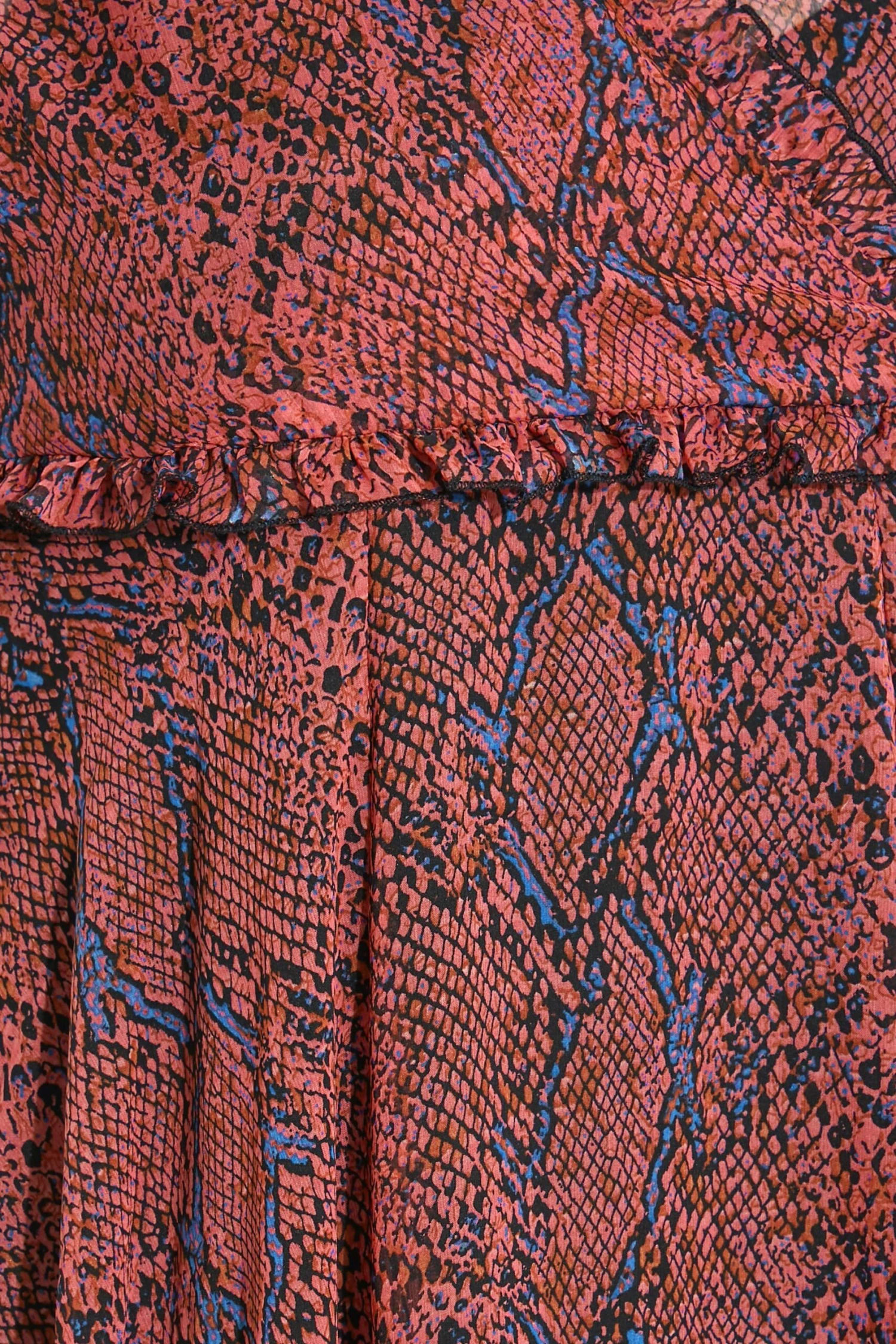 YOURS Curve Red Animal Print Hanky Hem Dress 4 YOURS Curve Red Animal Print Hanky Hem Dress - Image 4