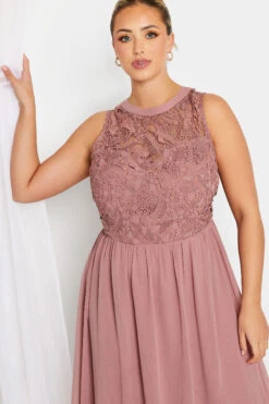 YOURS LONDON Curve Pink Lace Detail Chiffon Maxi Dress 8 YOURS LONDON Curve Pink Lace Detail Chiffon Maxi Dress -Saga Dresses Shop 21455068 f6af 4c 161890 D