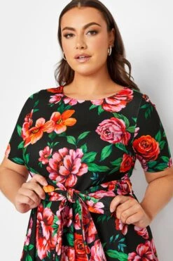 YOURS LONDON Curve Black & Red Floral Skater Dress 8 YOURS LONDON Curve Black & Red Floral Skater Dress -Saga Dresses Shop 21471519 67ae 4e 162033 D