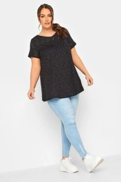 YOURS 2 PACK Curve Black & White Broderie Anglaise Swing Tops -Saga Dresses Shop 22a2fcd5 8efd 45 321084 B1