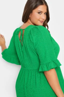 YOURS Curve Green Textured Smock Midi Dress 9 YOURS Curve Green Textured Smock Midi Dress -Saga Dresses Shop 2574fe0e 44d4 4e 137507 D