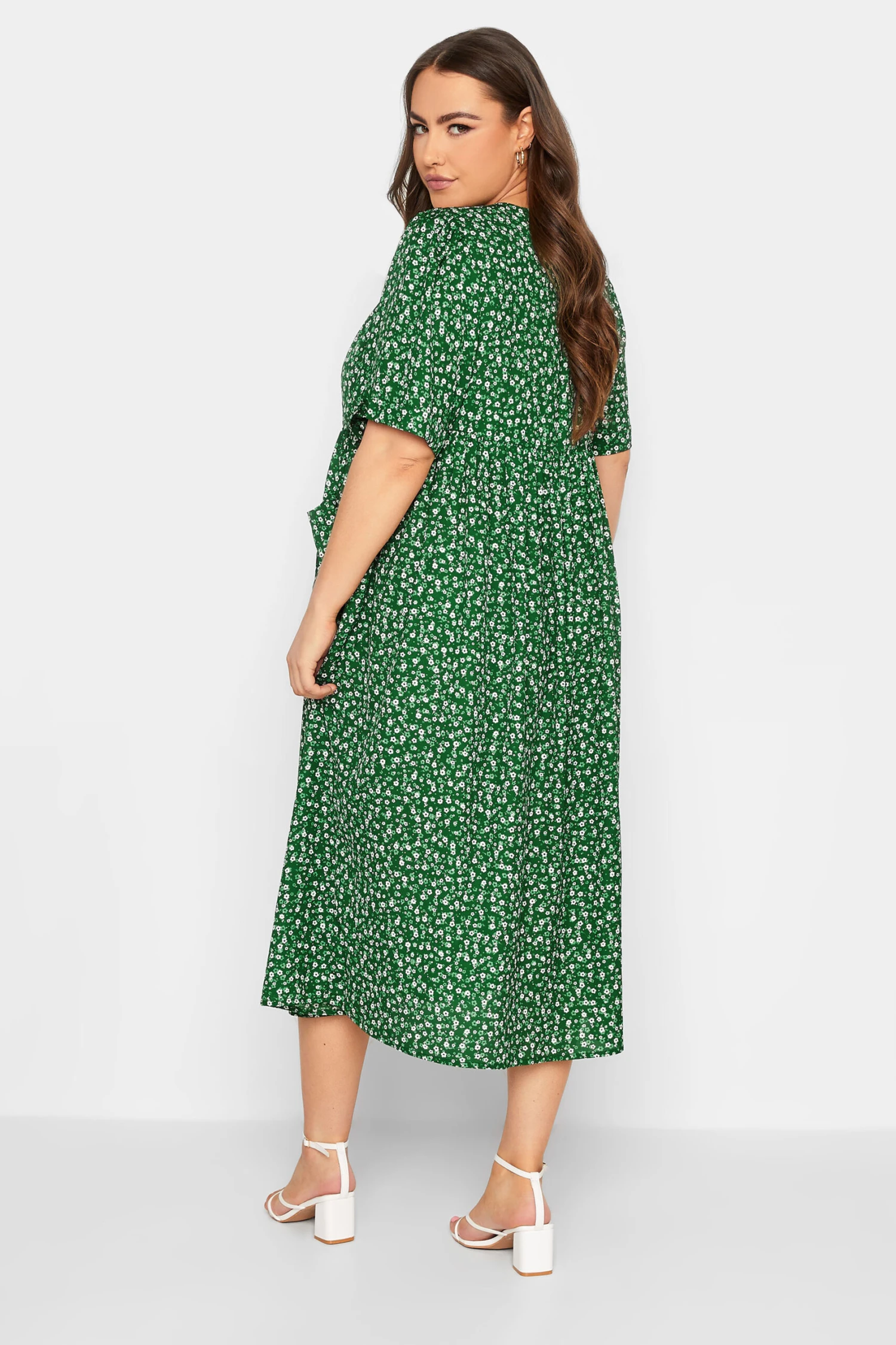 YOURS Curve Green Daisy Print Smock Dress 2 YOURS Curve Green Daisy Print Smock Dress - Image 2