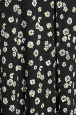 LIMITED COLLECTION Curve Black Daisy Pleat Front Maxi Dress -Saga Dresses Shop 26178849 ccd7 44 214475 Z