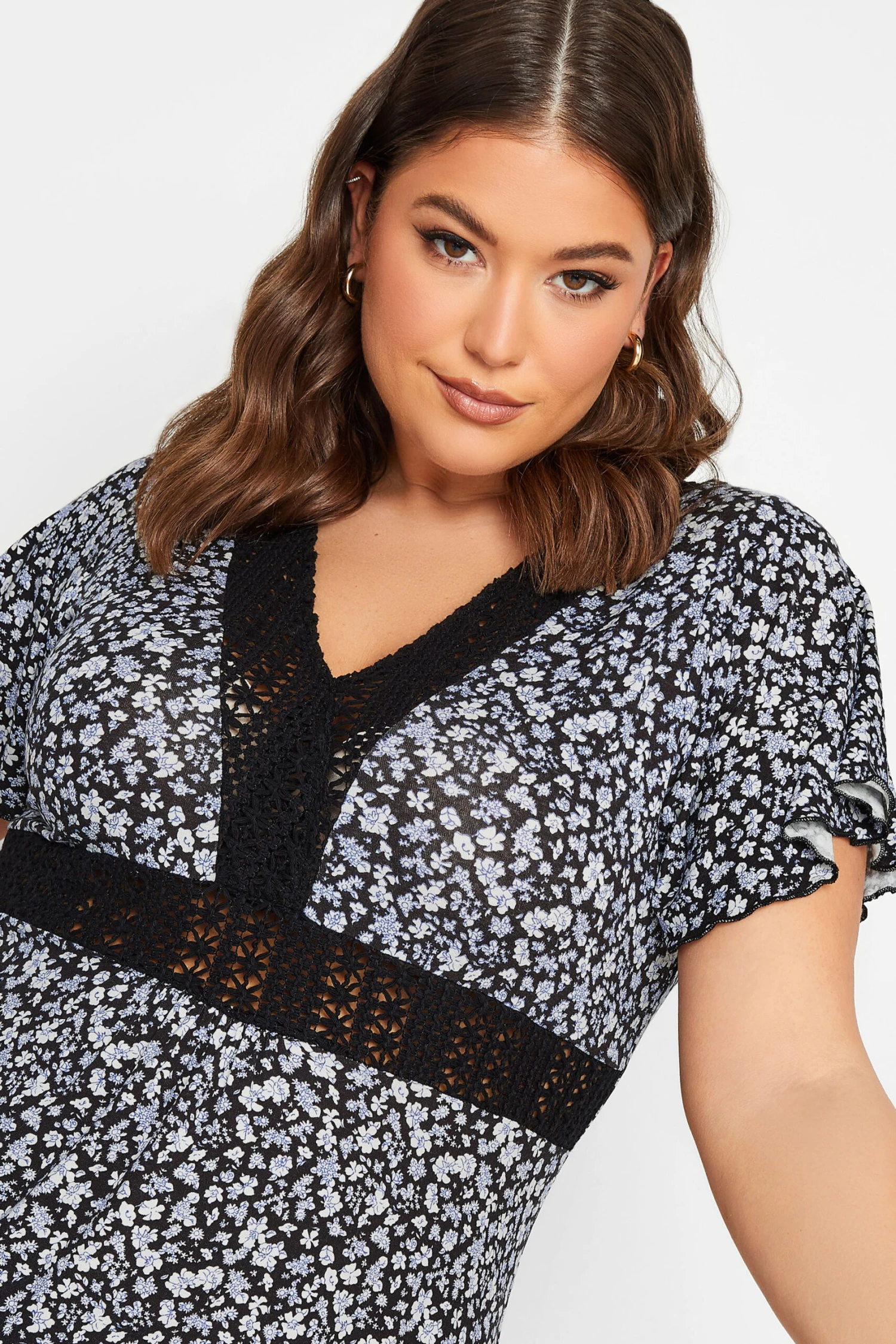 YOURS Curve Black Ditsy Print Lace Detail Dress 3 YOURS Curve Black Ditsy Print Lace Detail Dress - Image 3