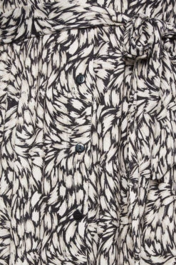 YOURS Curve Black Leaf Print Split Hem Shirt Dress -Saga Dresses Shop 2ae79319 74e9 4a 302076 Z