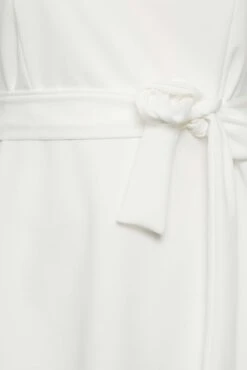 YOURS LONDON Curve White Lace Sweetheart Peplum Top 9 YOURS LONDON Curve White Lace Sweetheart Peplum Top -Saga Dresses Shop 2f4088cc cf6b 46 162129 Z