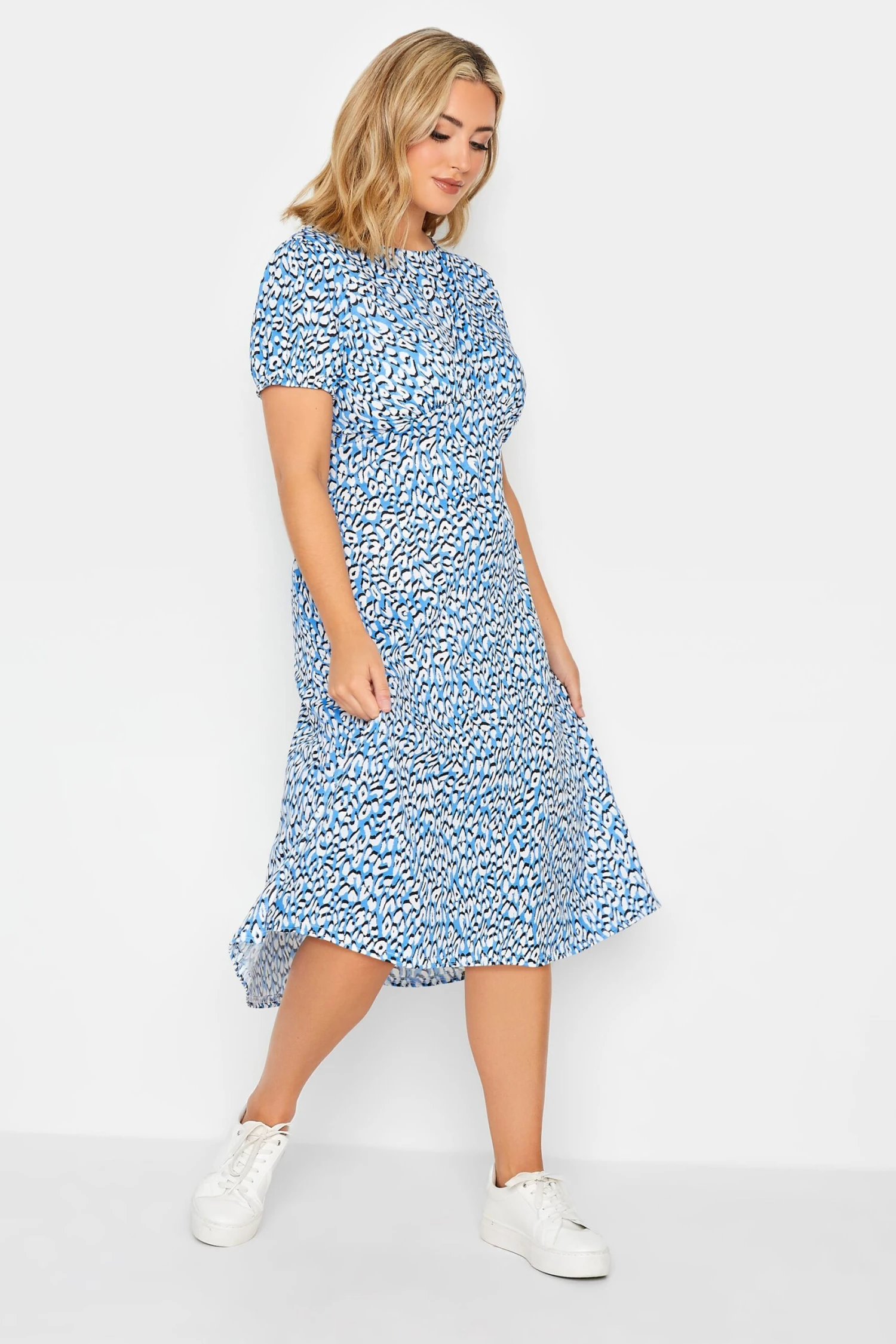 YOURS PETITE Curve Blue & White Animal Print Midi Dress 1 YOURS PETITE Curve Blue & White Animal Print Midi Dress