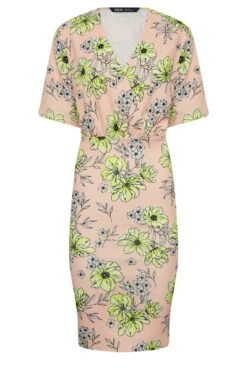 YOURS PETITE Curve Blush Pink Floral Print Wrap Dress 10 YOURS PETITE Curve Blush Pink Floral Print Wrap Dress -Saga Dresses Shop 374c0aab 9f0b 4a 174486 X