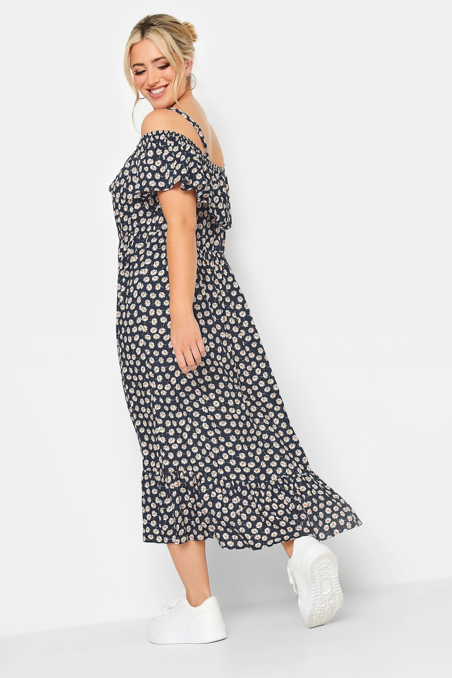 LIMITED COLLECTION Curve Navy Blue Daisy Print Cold Shoulder Dress 3 LIMITED COLLECTION Curve Navy Blue Daisy Print Cold Shoulder Dress - Image 3