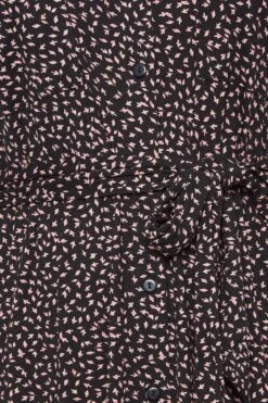 YOURS Curve Black Leaf Print Spilt Hem Midaxi Shirt Dress 9 YOURS Curve Black Leaf Print Spilt Hem Midaxi Shirt Dress -Saga Dresses Shop 47bdd4ce 91b6 4b 137433 Z