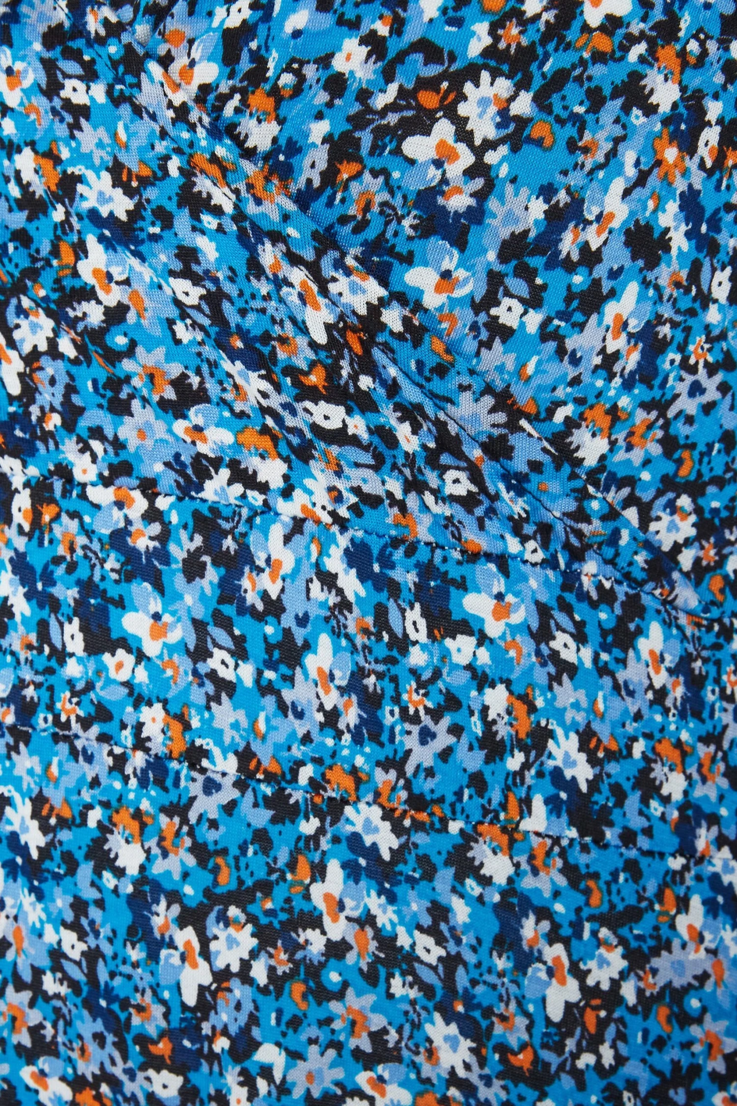 YOURS Curve Blue Ditsy Floral V-Neck Midaxi Dress 4 YOURS Curve Blue Ditsy Floral V-Neck Midaxi Dress - Image 4