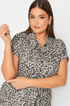 YOURS Curve Black Leaf Print Split Hem Shirt Dress -Saga Dresses Shop 4be32992 9960 46 302076 D