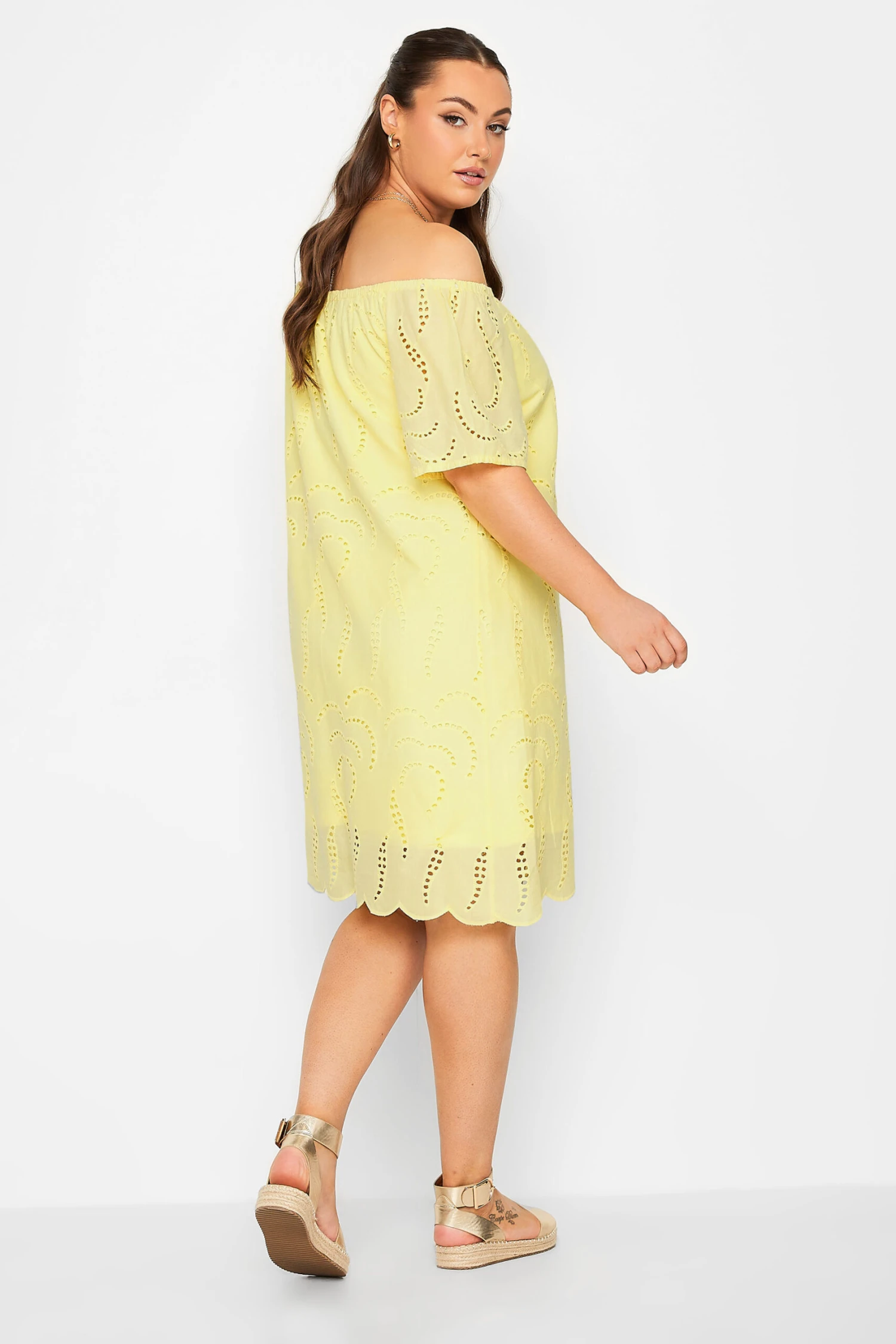 YOURS Curve Yellow Broderie Anglaise Bardot Dress 2 YOURS Curve Yellow Broderie Anglaise Bardot Dress - Image 2