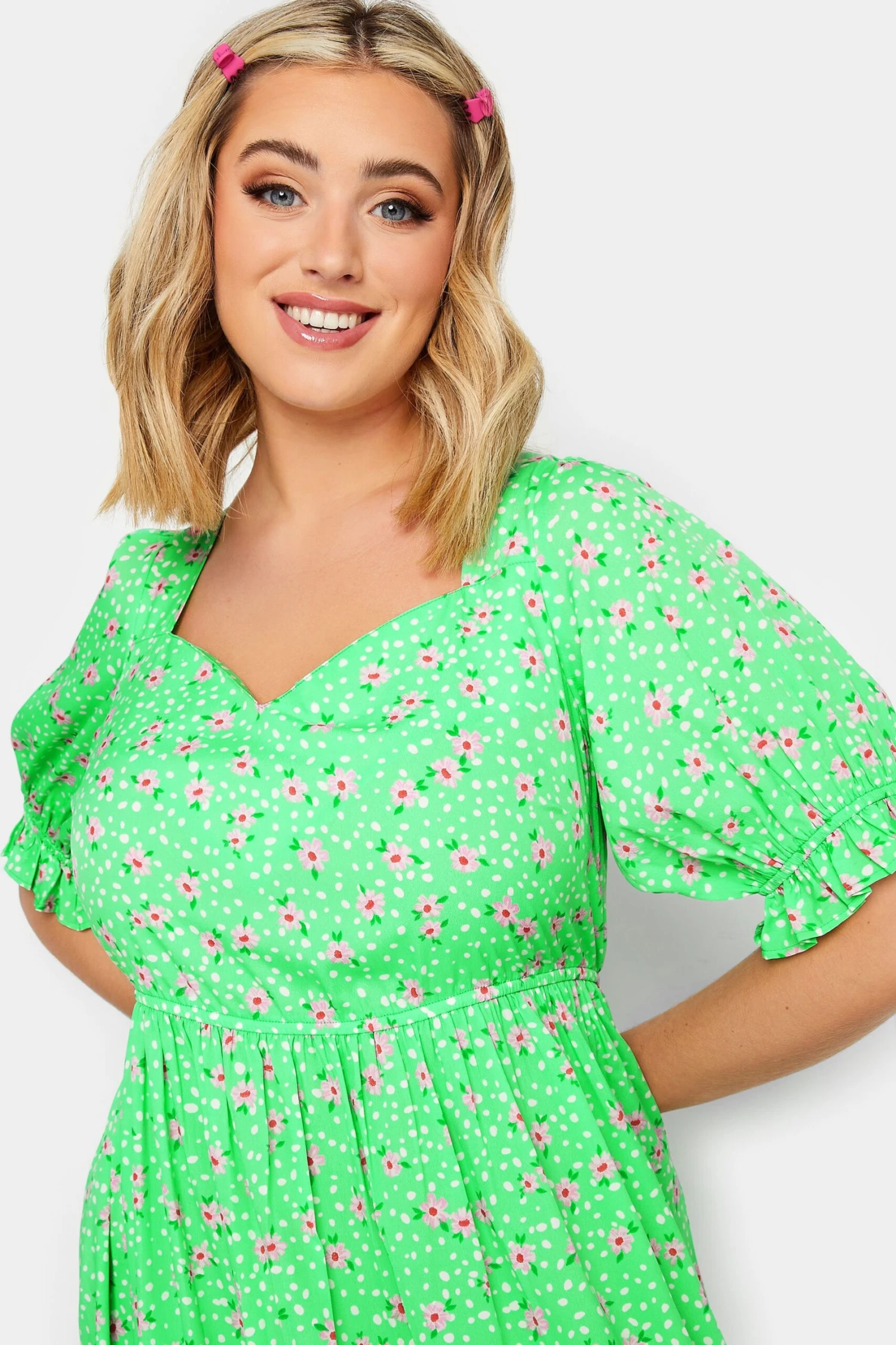 LIMITED COLLECTION Curve Green Floral Print Sweetheart Dress 3 LIMITED COLLECTION Curve Green Floral Print Sweetheart Dress - Image 3