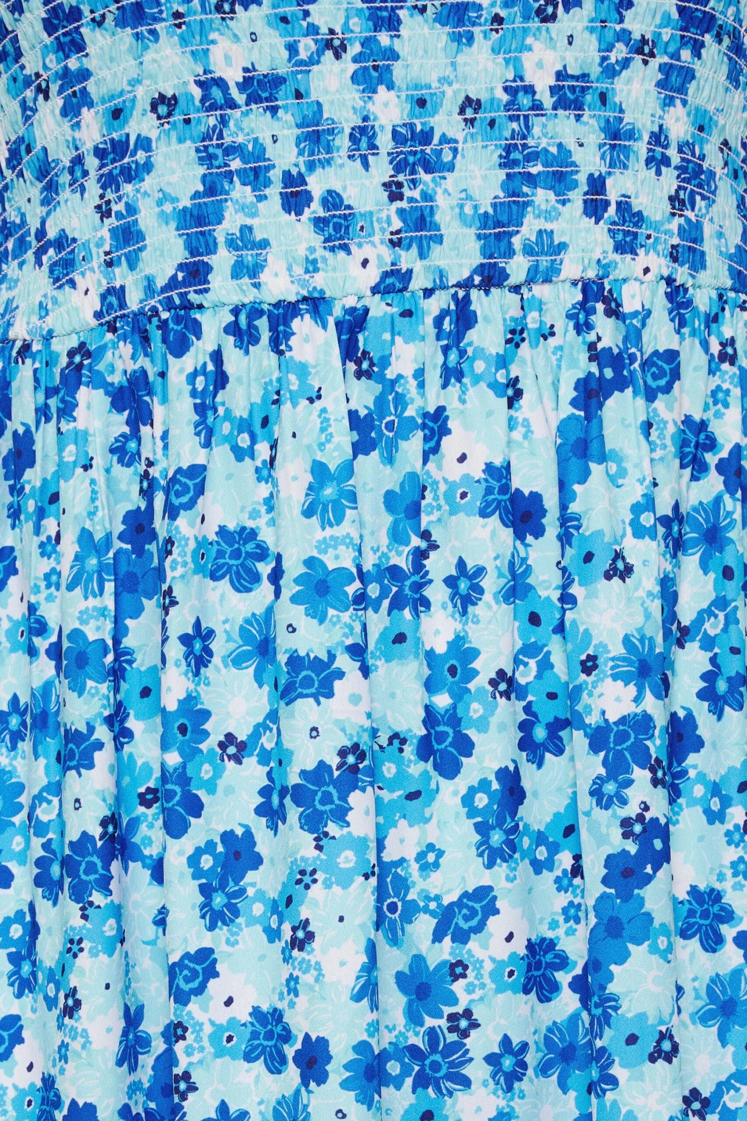 LIMITED COLLECTION Curve Blue Ditsy Print Shirred Midaxi Dress 5 LIMITED COLLECTION Curve Blue Ditsy Print Shirred Midaxi Dress - Image 5