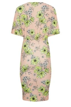 YOURS PETITE Curve Blush Pink Floral Print Wrap Dress 11 YOURS PETITE Curve Blush Pink Floral Print Wrap Dress -Saga Dresses Shop 58ccd68b 9539 4a 174486 Y