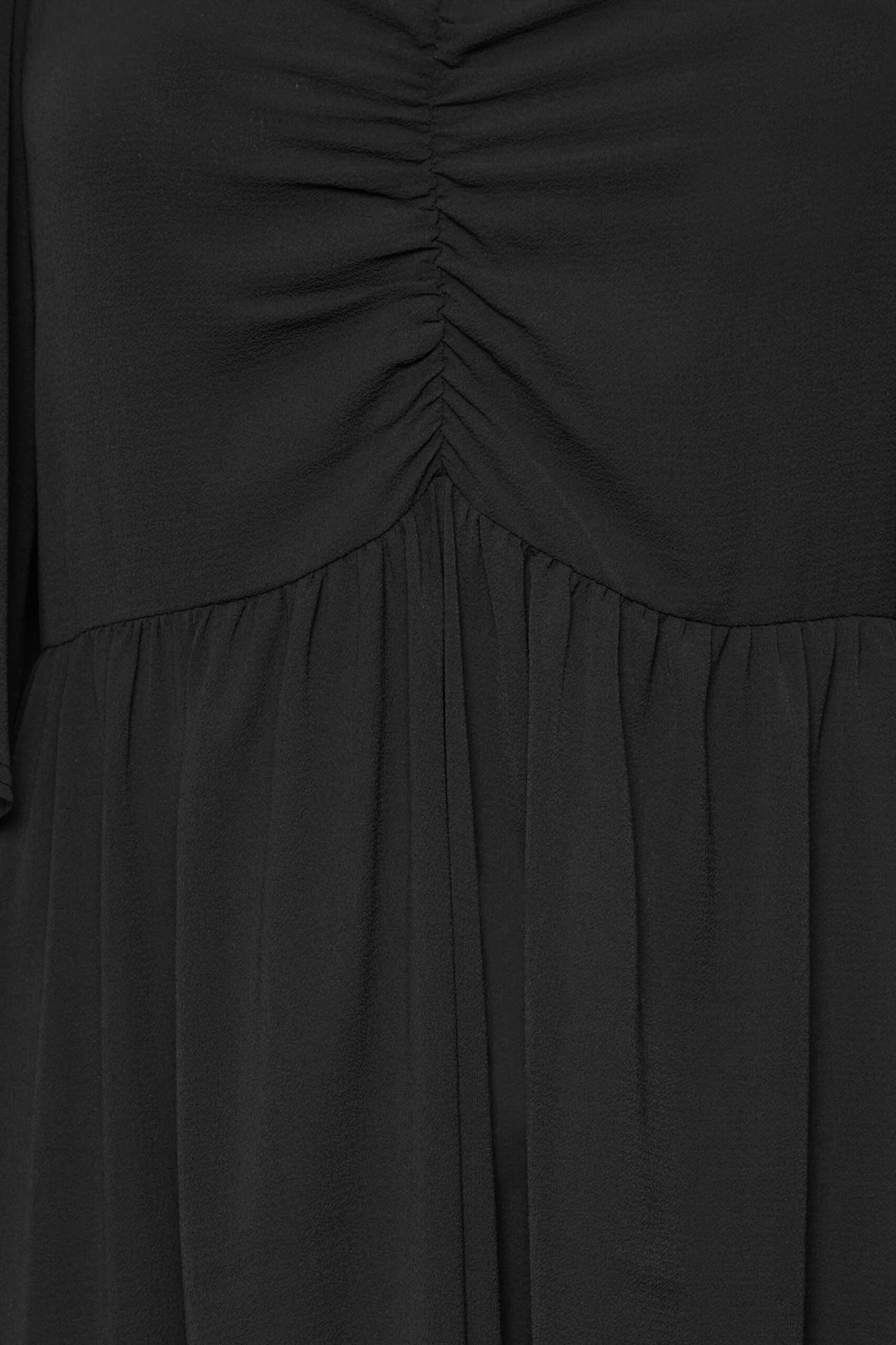 LIMITED COLLECTION Curve Black Ruched Angel Sleeve Dress 4 LIMITED COLLECTION Curve Black Ruched Angel Sleeve Dress - Image 4