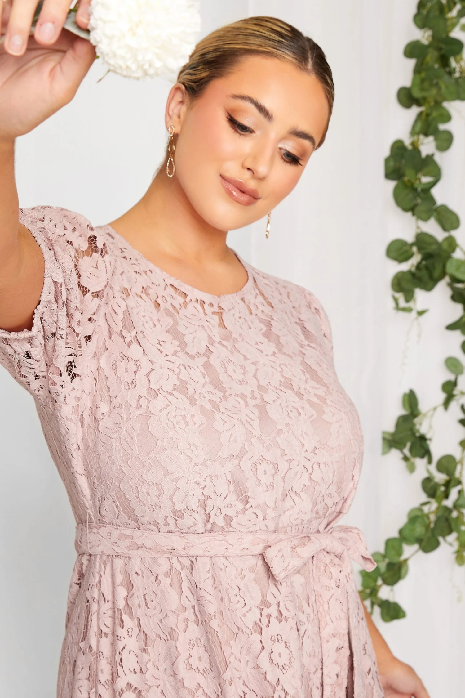 YOURS LONDON Curve Light Pink Floral Lace Skater Dress 3 YOURS LONDON Curve Light Pink Floral Lace Skater Dress - Image 3
