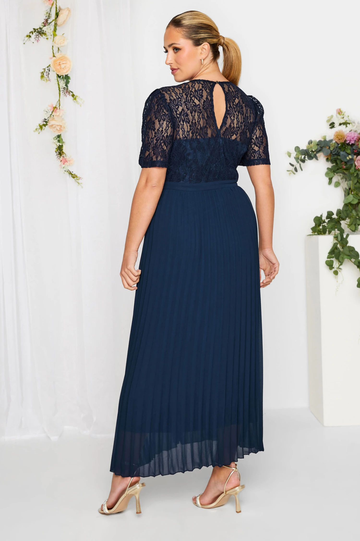 YOURS LONDON Curve Navy Blue Lace Puff Sleeve Pleated Maxi Dress 2 YOURS LONDON Curve Navy Blue Lace Puff Sleeve Pleated Maxi Dress - Image 2