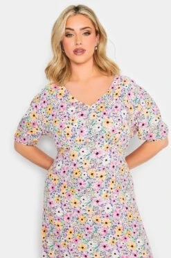 YOURS PETITE Curve Pink Floral Print Tea Dress 8 YOURS PETITE Curve Pink Floral Print Tea Dress -Saga Dresses Shop 6b817ce3 10e1 49 174568 D