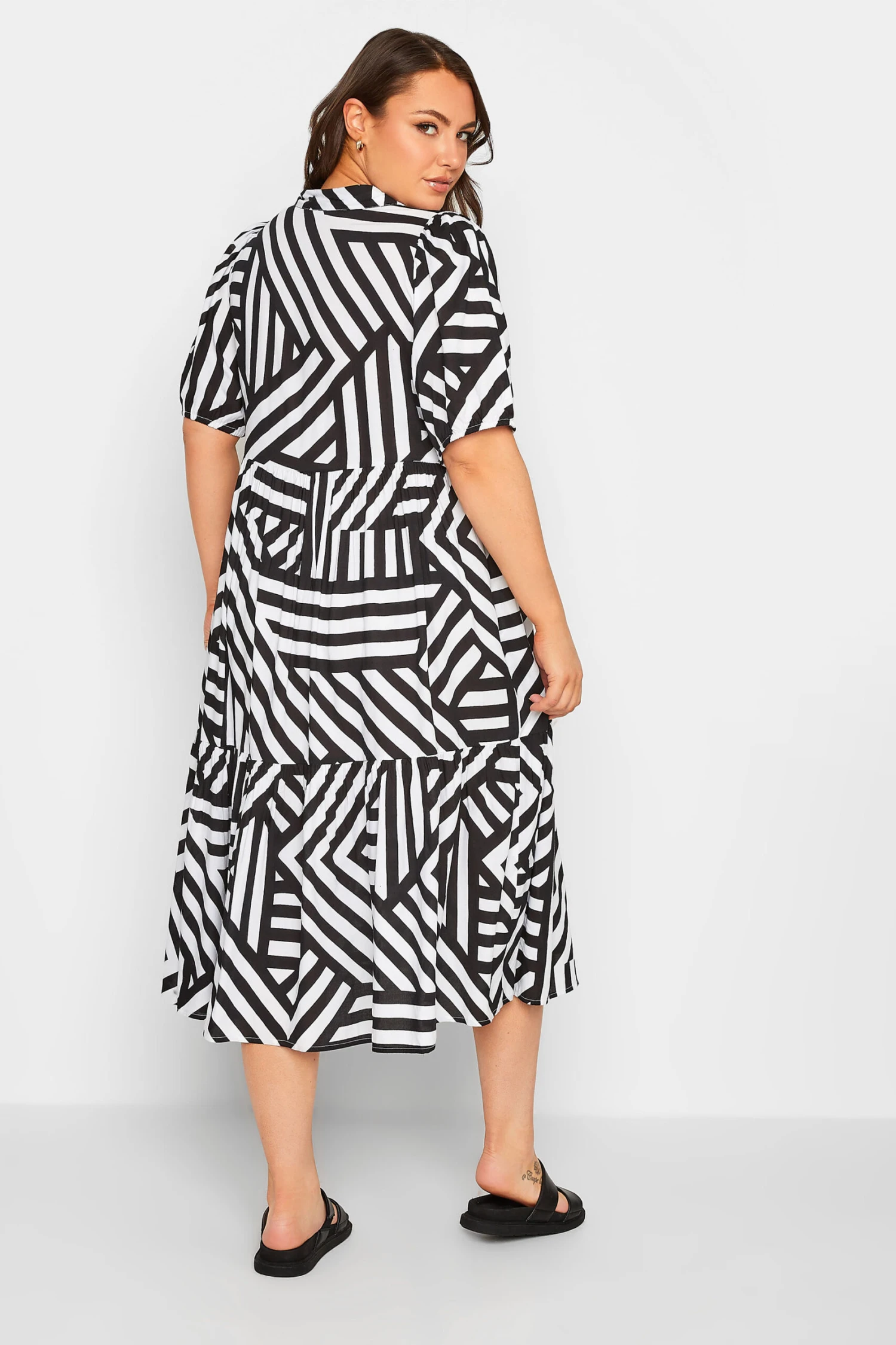 YOURS Curve Black Stripe Button Through Dress 2 YOURS Curve Black Stripe Button Through Dress - Image 2