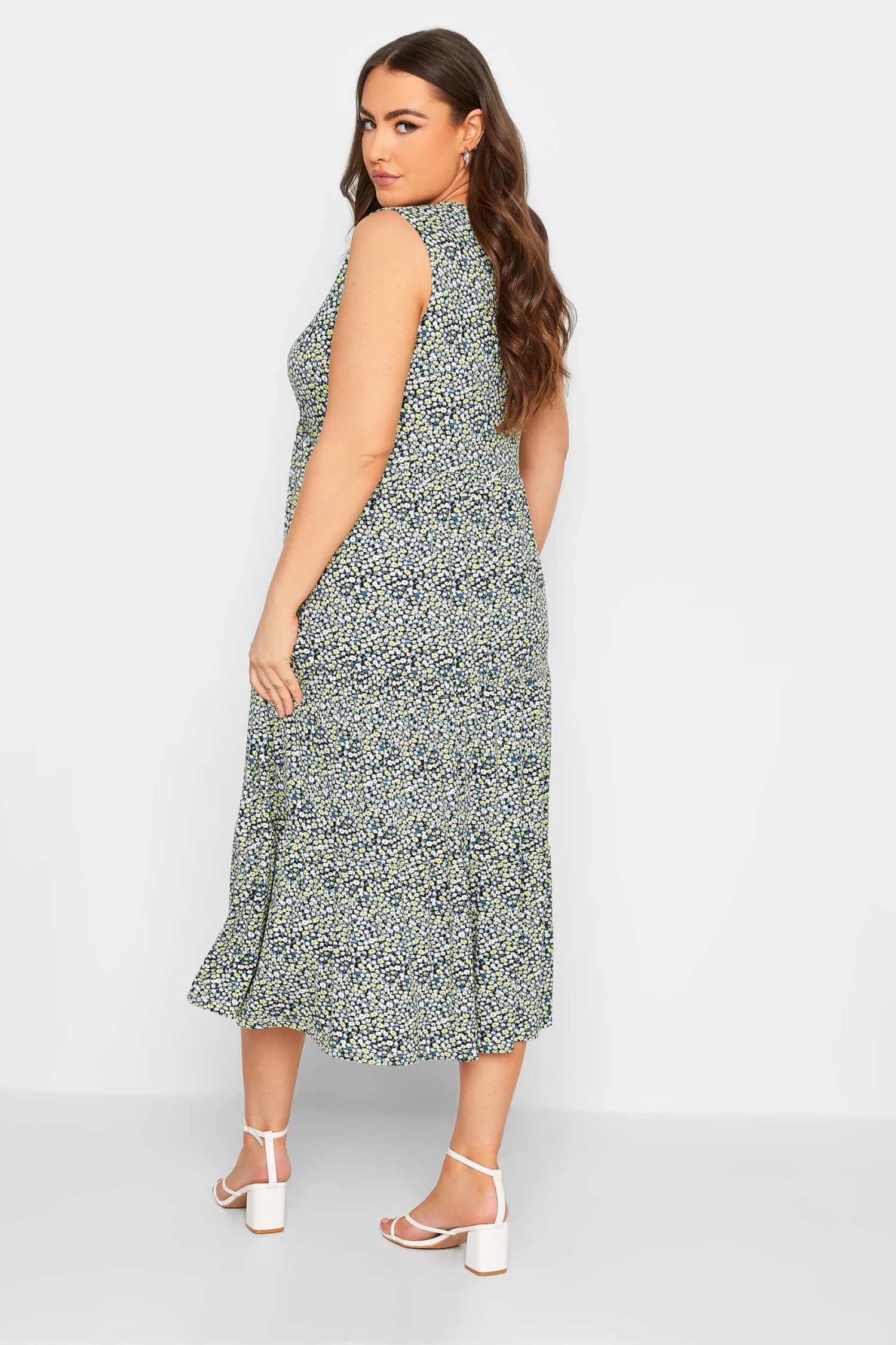 YOURS Curve Blue Floral Ditsy Print Maxi Wrap Dress 2 YOURS Curve Blue Floral Ditsy Print Maxi Wrap Dress - Image 2