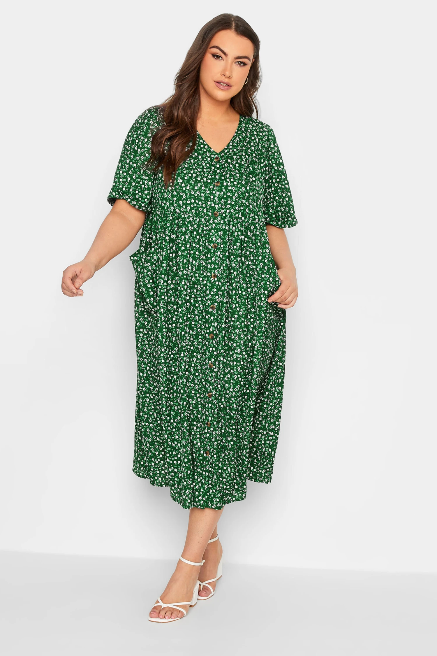YOURS Curve Green Daisy Print Smock Dress 1 YOURS Curve Green Daisy Print Smock Dress