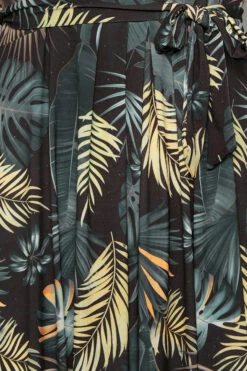 YOURS Curve Black Tropical Leaf Print Wrap Dress 9 YOURS Curve Black Tropical Leaf Print Wrap Dress -Saga Dresses Shop 748d5ed3 aa81 4e 301986 Z
