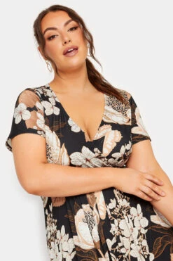 YOURS Curve Black Neutral Floral Print Wrap Front Midaxi Dress 8 YOURS Curve Black Neutral Floral Print Wrap Front Midaxi Dress -Saga Dresses Shop 74bb9a6e 44d0 4e 302154 D