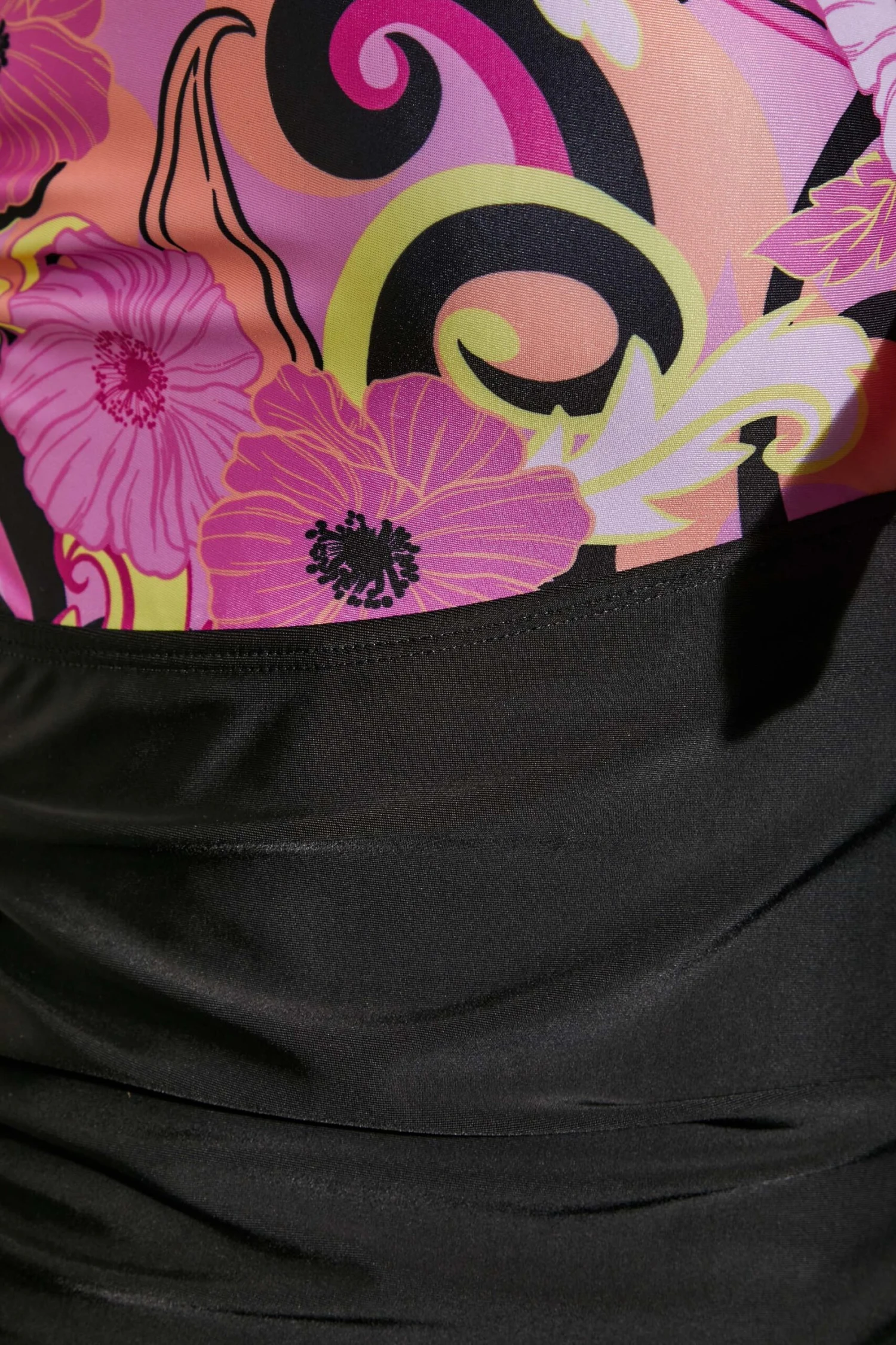 YOURS Curve Black Retro Floral Bow Tummy Control Swimsuit 4 YOURS Curve Black Retro Floral Bow Tummy Control Swimsuit - Image 4