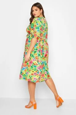 LIMITED COLLECTION Curve Green Floral Midaxi Dress 10 LIMITED COLLECTION Curve Green Floral Midaxi Dress -Saga Dresses Shop 7c8050f9 a3eb 47 215507 C