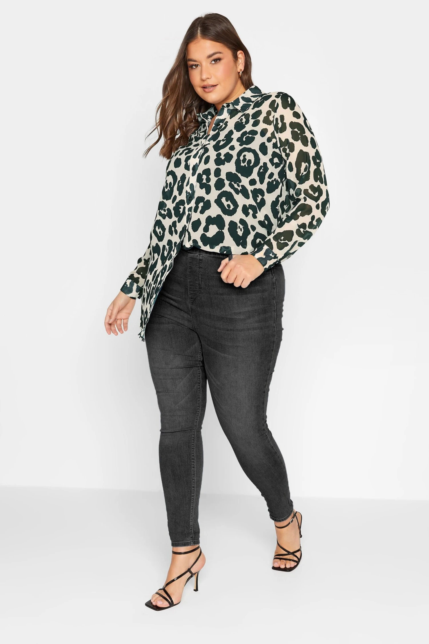YOURS LONDON Curve White & Black Leopard Print Longline Shirt 1 YOURS LONDON Curve White & Black Leopard Print Longline Shirt