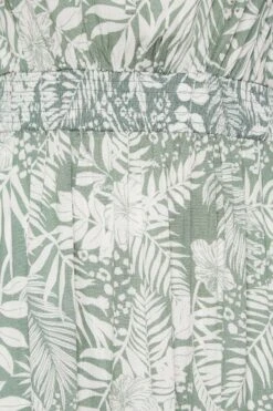 YOURS Curve Green Floral Print Bardot Maxi Dress 9 YOURS Curve Green Floral Print Bardot Maxi Dress -Saga Dresses Shop 7f40fe87 8593 40 137422 Z