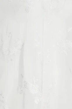YOURS Curve White Floral Print Embroidered Shirt 11 YOURS Curve White Floral Print Embroidered Shirt -Saga Dresses Shop 83ed729f ceb0 4a 173862 Z