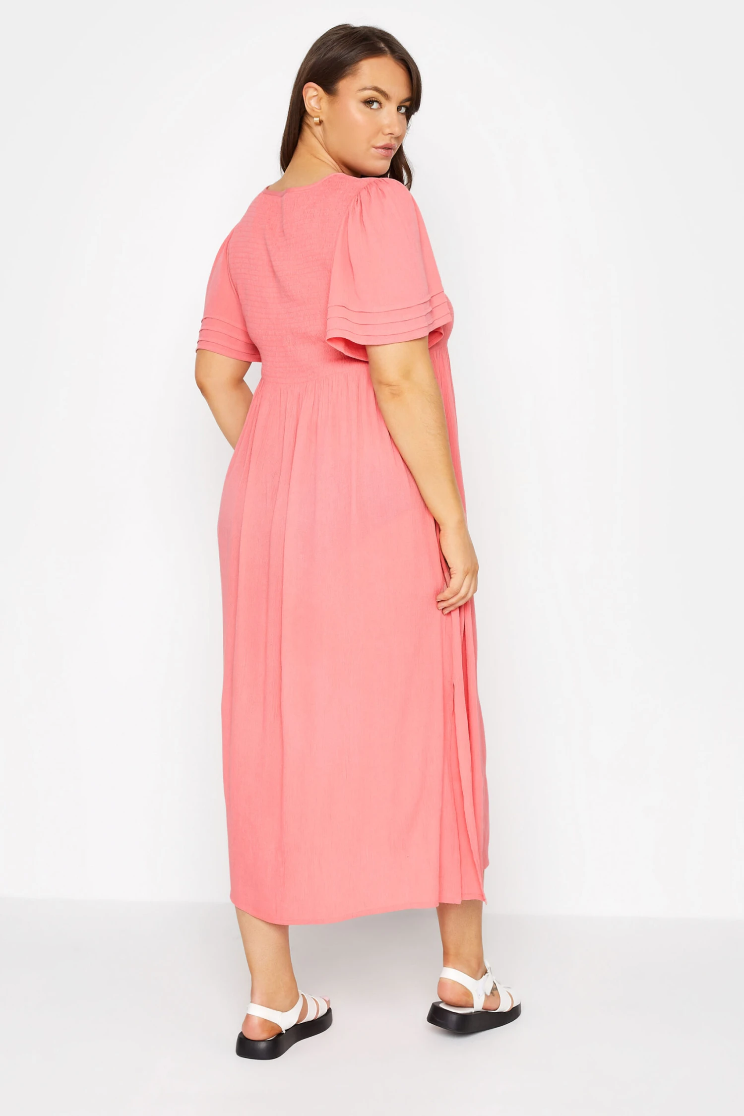 LIMITED COLLECTION Curve Coral Pink Crinkle Angel Sleeve Dress 2 LIMITED COLLECTION Curve Coral Pink Crinkle Angel Sleeve Dress - Image 2