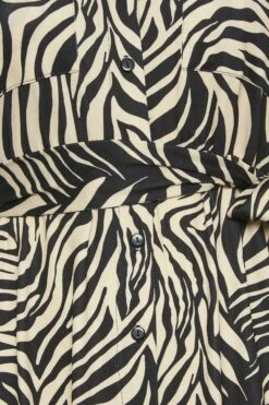 YOURS Curve Black & White Zebra Print Spilt Hem Midaxi Shirt Dress -Saga Dresses Shop a708c103 08fa 41 302079 Z