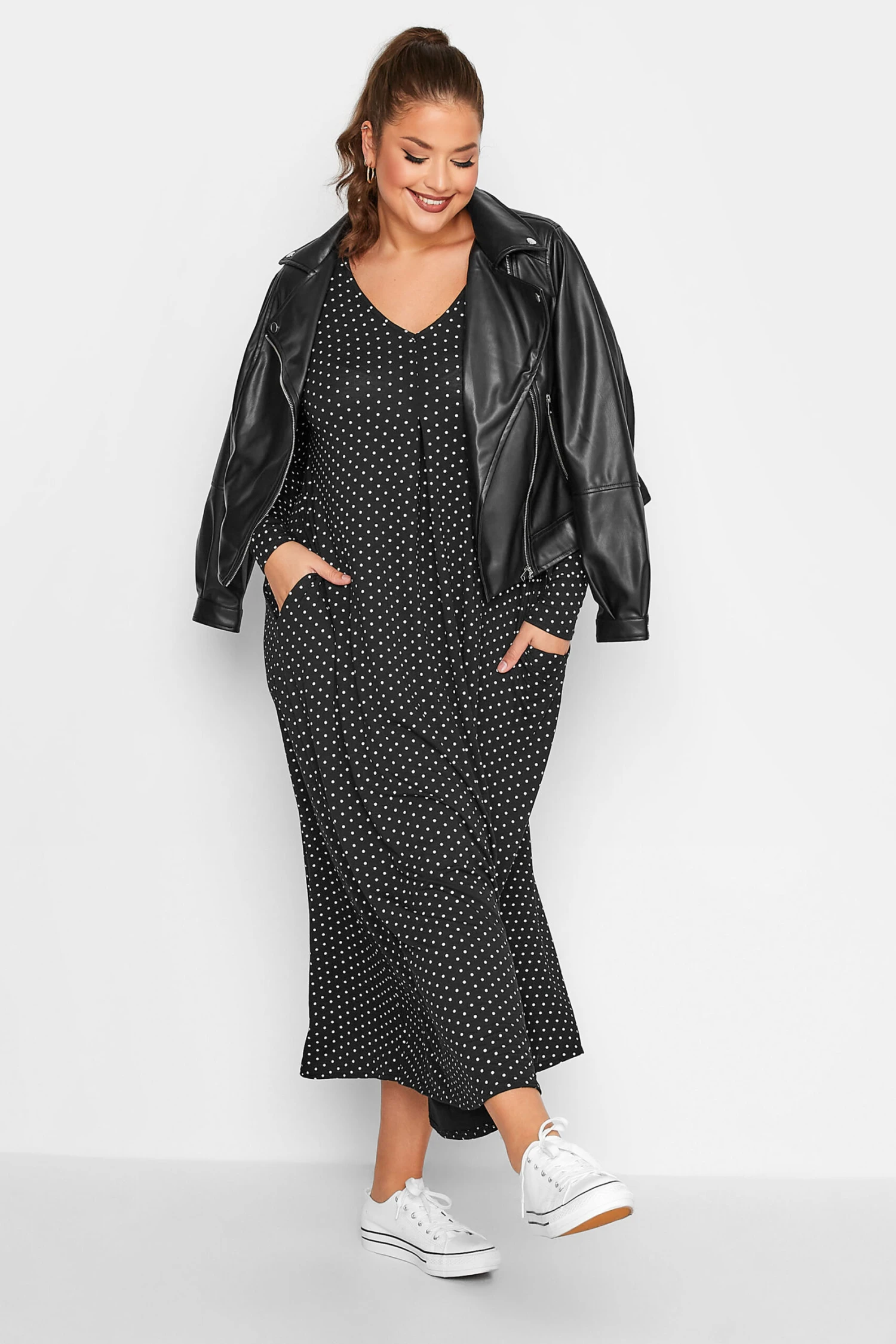 LIMITED COLLECTION Curve Black Polka Dot Pleat Front Dress 2 LIMITED COLLECTION Curve Black Polka Dot Pleat Front Dress - Image 2