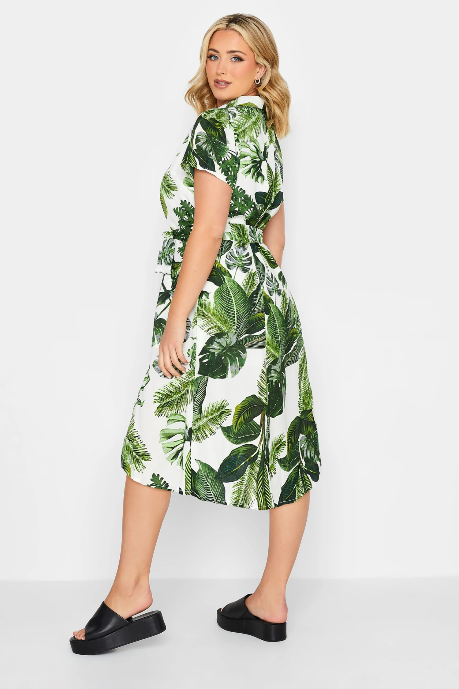 YOURS PETITE Curve Green Leaf Print Shirt Dress 2 YOURS PETITE Curve Green Leaf Print Shirt Dress - Image 2