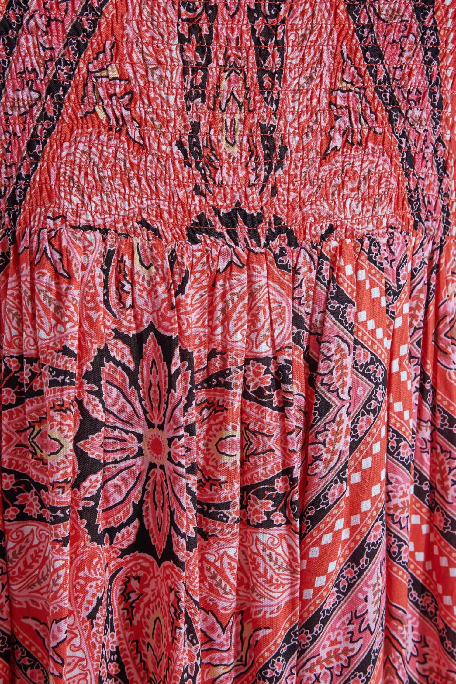 YOURS Curve Pink Paisley Print Bardot Maxi Dress 4 YOURS Curve Pink Paisley Print Bardot Maxi Dress - Image 4