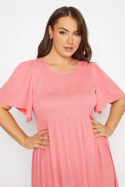 LIMITED COLLECTION Curve Coral Pink Crinkle Angel Sleeve Dress 8 LIMITED COLLECTION Curve Coral Pink Crinkle Angel Sleeve Dress -Saga Dresses Shop b092185c ee49 40 217035 D