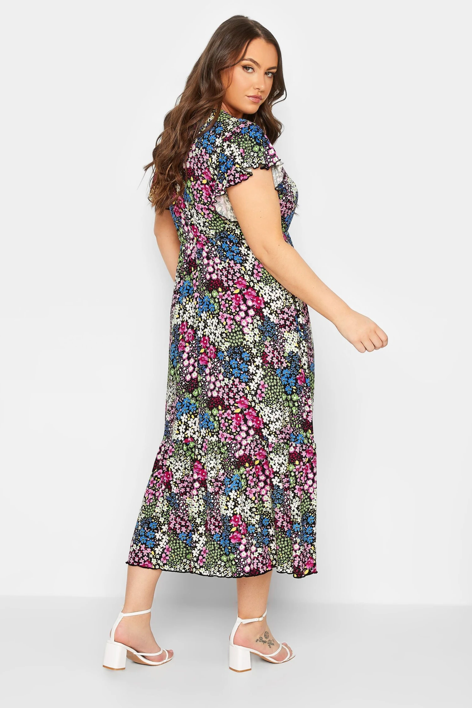 YOURS Curve Black & Green Ditsy Print Frill Sleeve Wrap Maxi Dress 2 YOURS Curve Black & Green Ditsy Print Frill Sleeve Wrap Maxi Dress - Image 2