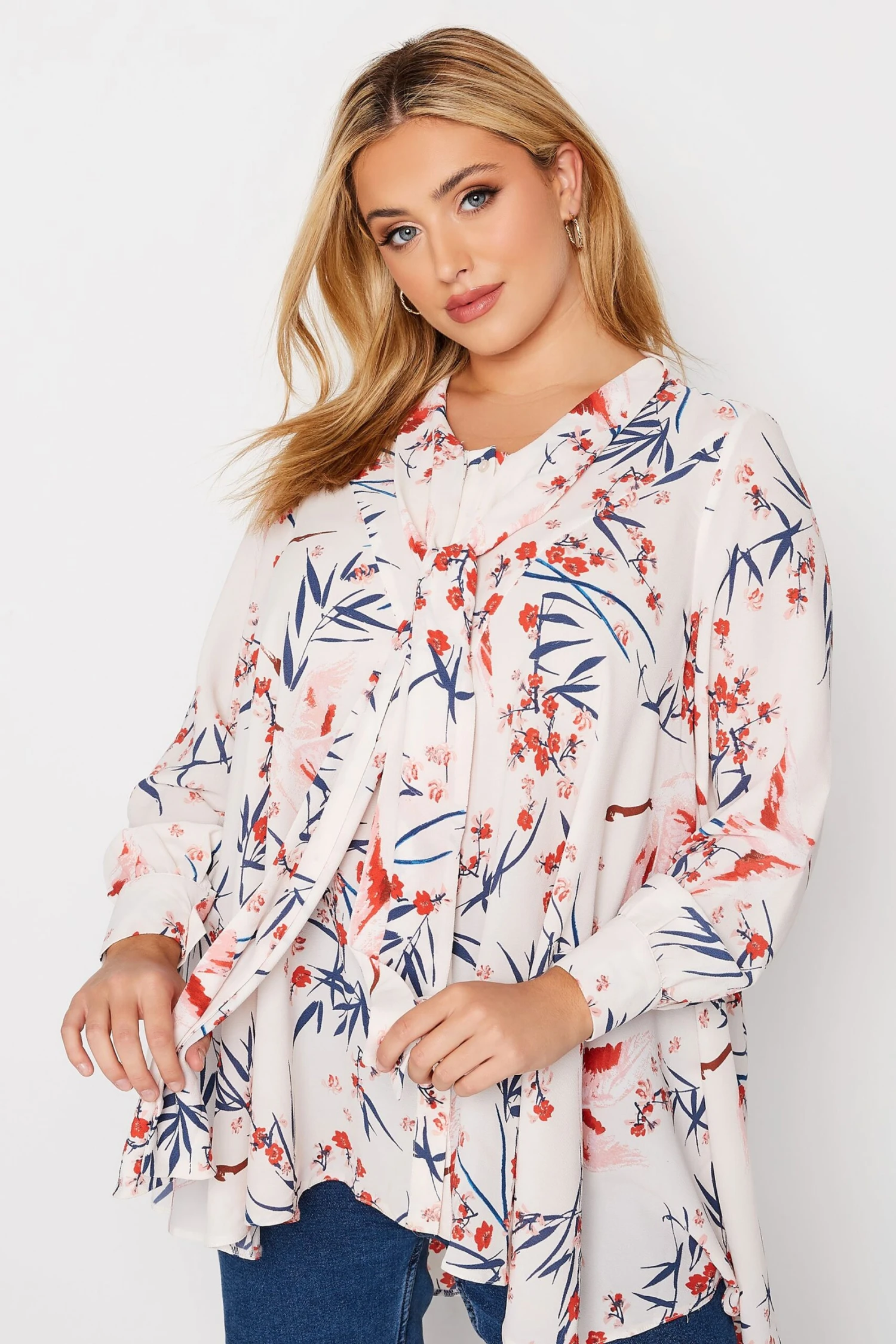 YOURS Curve White & Pink Floral Print Swing Shirt 3 YOURS Curve White & Pink Floral Print Swing Shirt - Image 3