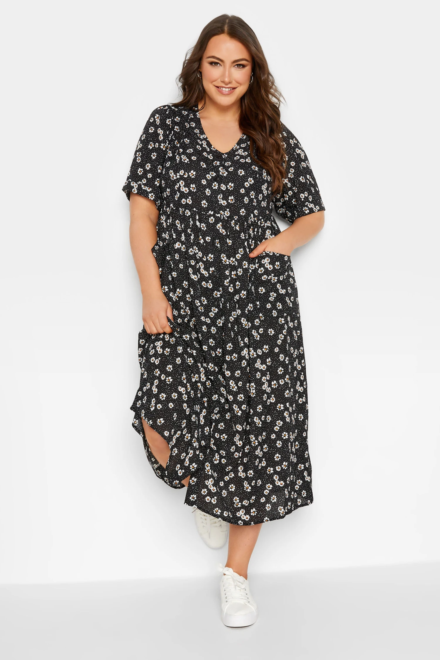 YOURS Curve Black Daisy Print Smock Dress 1 YOURS Curve Black Daisy Print Smock Dress